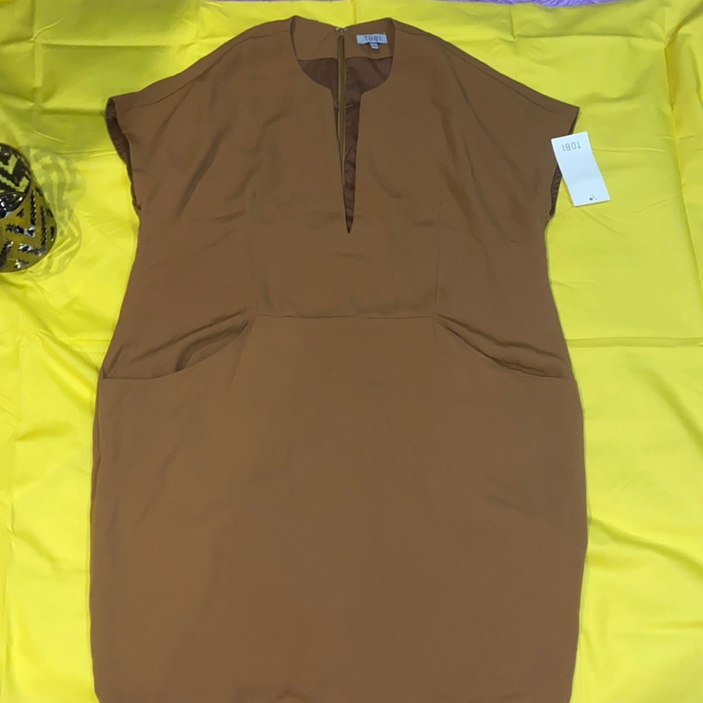 Tobi sleeveless 2 front pocket tunic